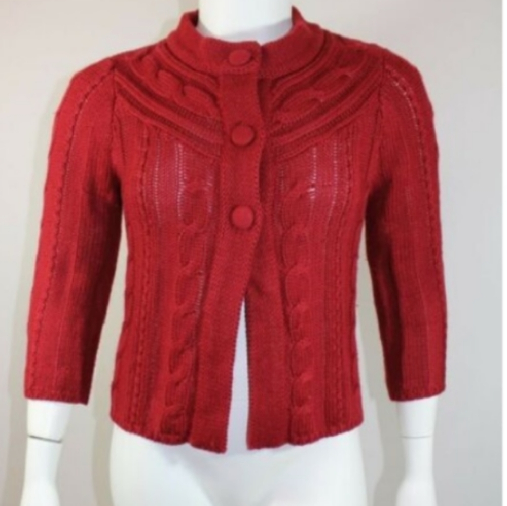CB Design 3 button sweater